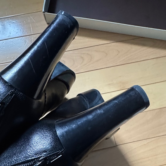 Stuart Weitzman Black Leather Ankle Boots 8M - Picture 9 of 11